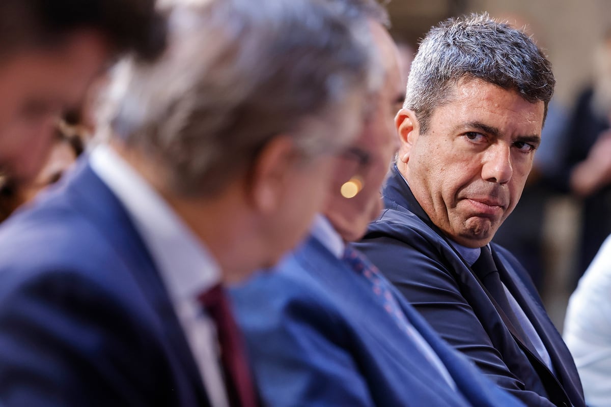 Nouvelle version sur l'heure sombre de Mazón dans la dana : le « président » a accompagné Maribel Vilaplana au parking après le repas