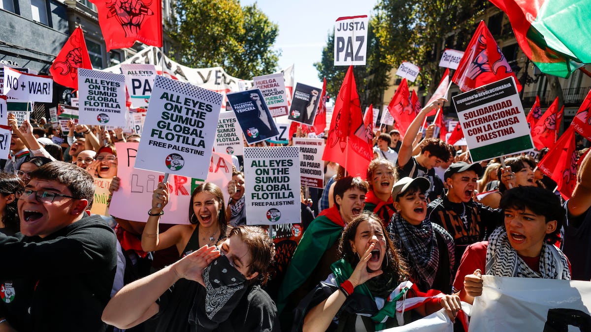 La grève de Gaza vide les instituts et emmène des milliers d'étudiants dans la rue: « Plus de mort d'enfants innocents »