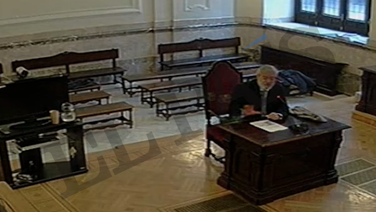 La vidéo de Miguel Ángel Rodríguez où il reconnaît le juge qui a inventé que le procureur chargé de l'affaire avait retiré l'accord en raison des « ordres d'en haut »