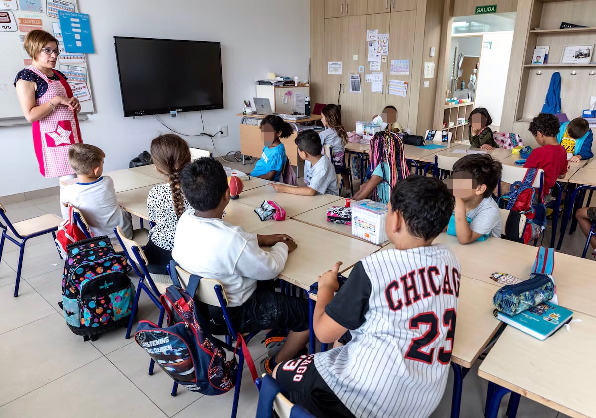 Le Gouvernement accélère le processus de réduction du taux d'étudiants à tous les niveaux d'enseignement
