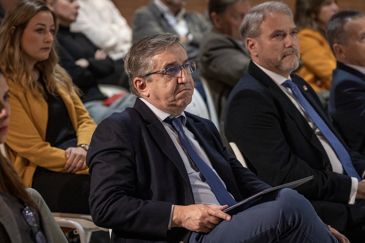 Liberté éducative, Pau et censure littéraire: la croisade du PP contre le valence