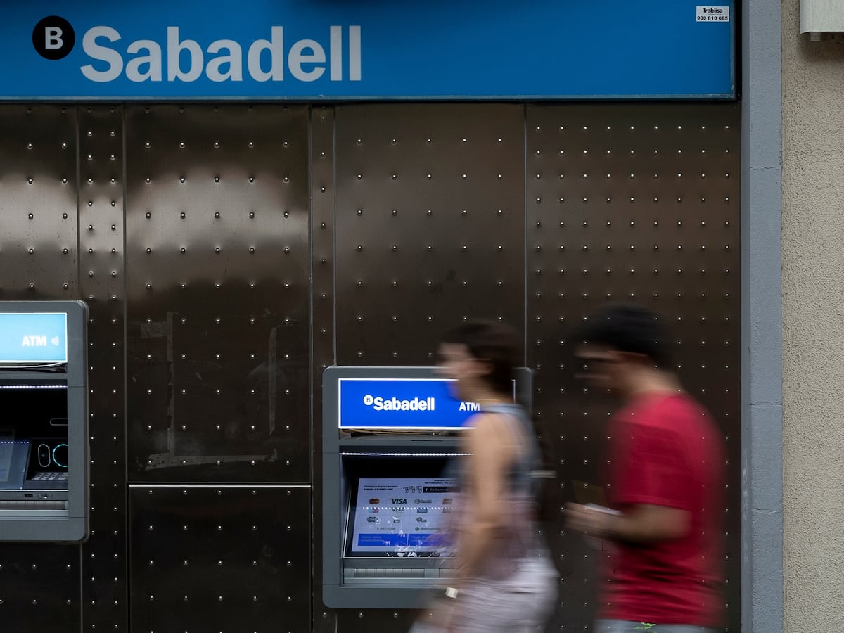 Sabadell avance l'acceptation de 1,1% du capital à l'offre publique d'achat de ses clients