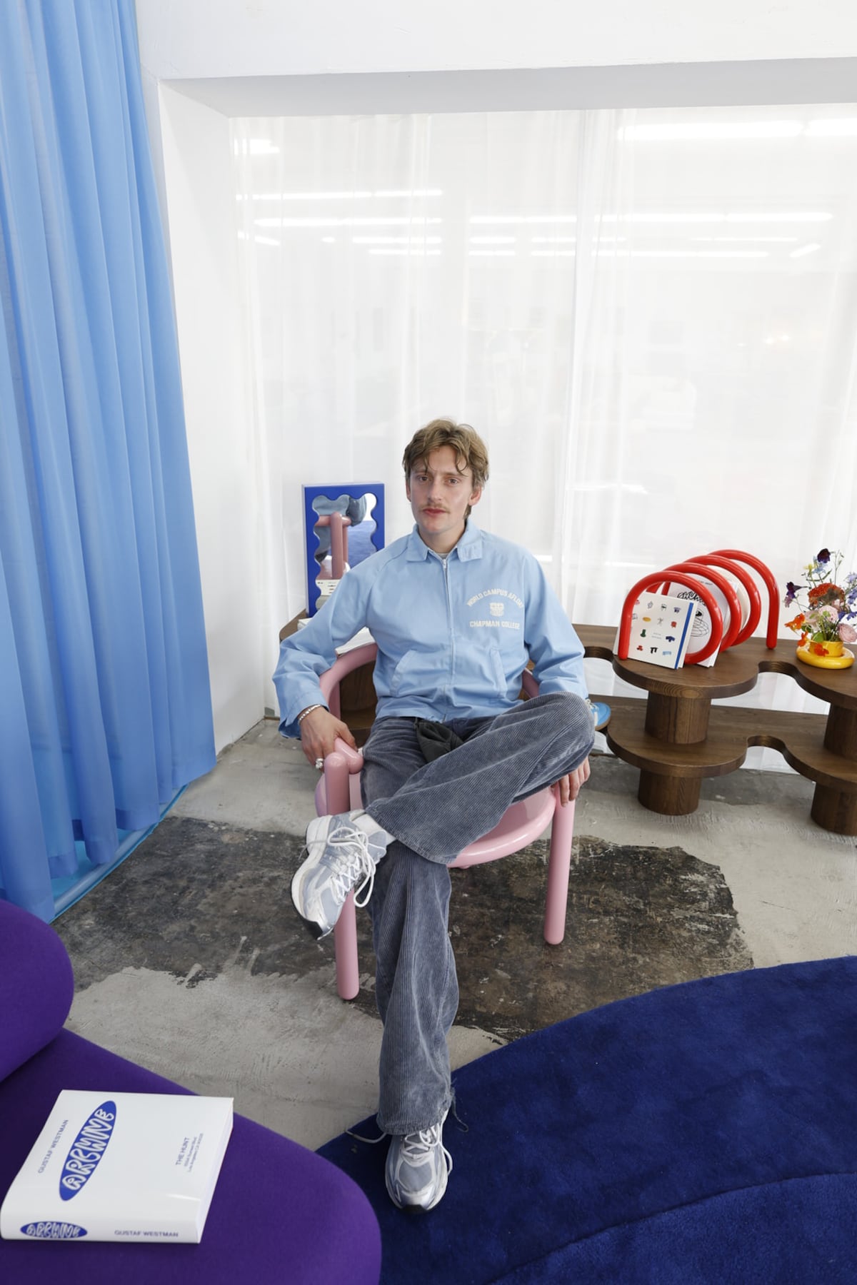 Gustaf Westman, le designer qui travaille pour IKEA et vit dans un appartement de 30 mètres carrés : « Avec un seul verre, vous pouvez transformer une pièce entière »