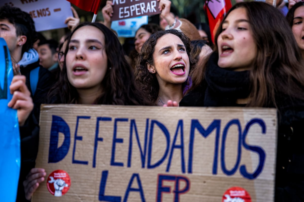 Plus de jeunes et moins d'offre : 60 000 madrilènes se retrouvent sans places publiques de formation professionnelle