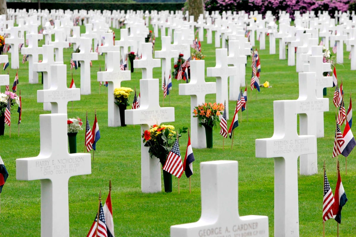 Les États-Unis retirent une plaque sur la ségrégation raciale dans leur armée d'un cimetière militaire de la Seconde Guerre mondiale aux Pays-Bas