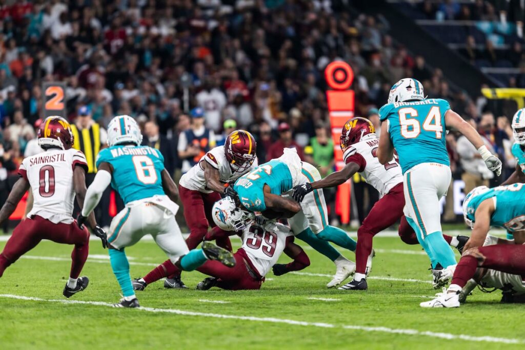 Les Dolphins remportent le "thriller" du Bernabéu en prolongation lors de la première de la NFL en Espagne