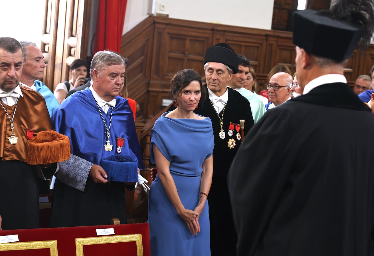 Ayuso fait appel du décret gouvernemental qui limite la création d'universités chiringuito sans qualité