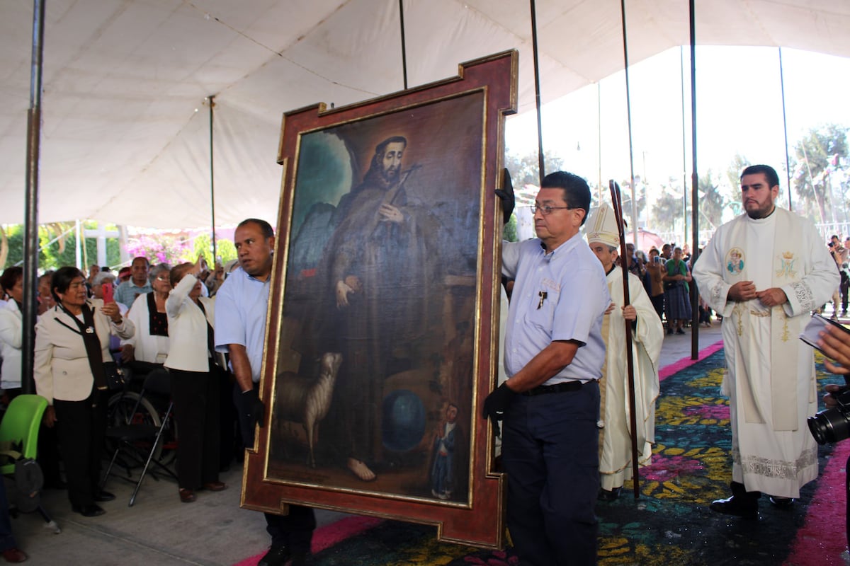 Ils récupèrent une peinture à l'huile de Saint François d'Assise du XVIIIe siècle volée à Teotihuacán il y a 24 ans