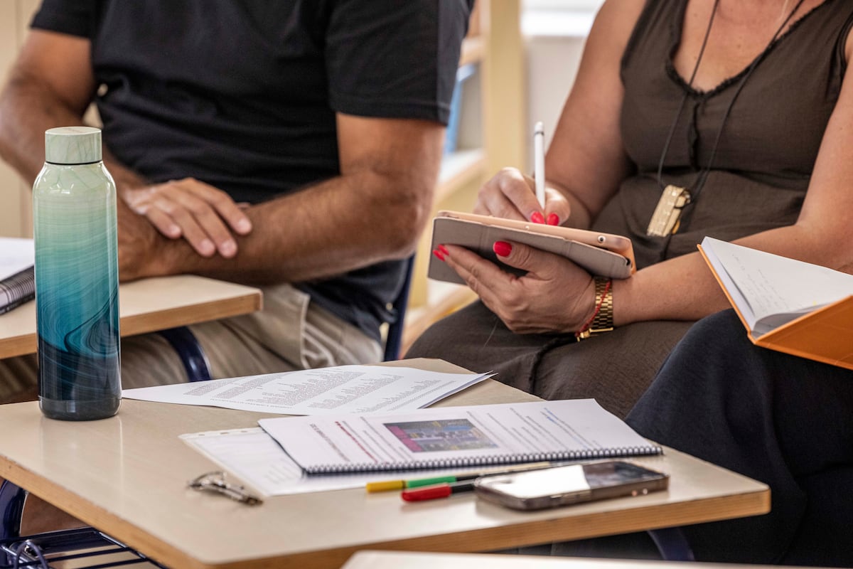 Le bien-être des enseignants comme urgence nationale