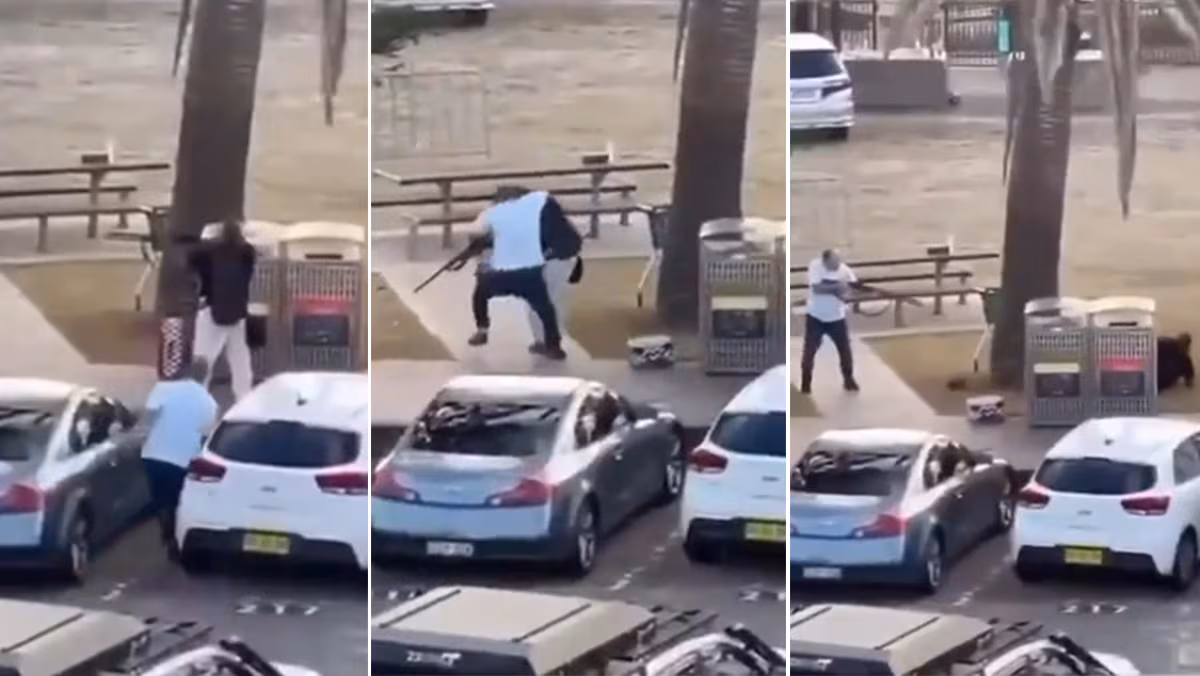 L'homme qui a désarmé l'attaquant de Sydney salué comme un héros en Australie