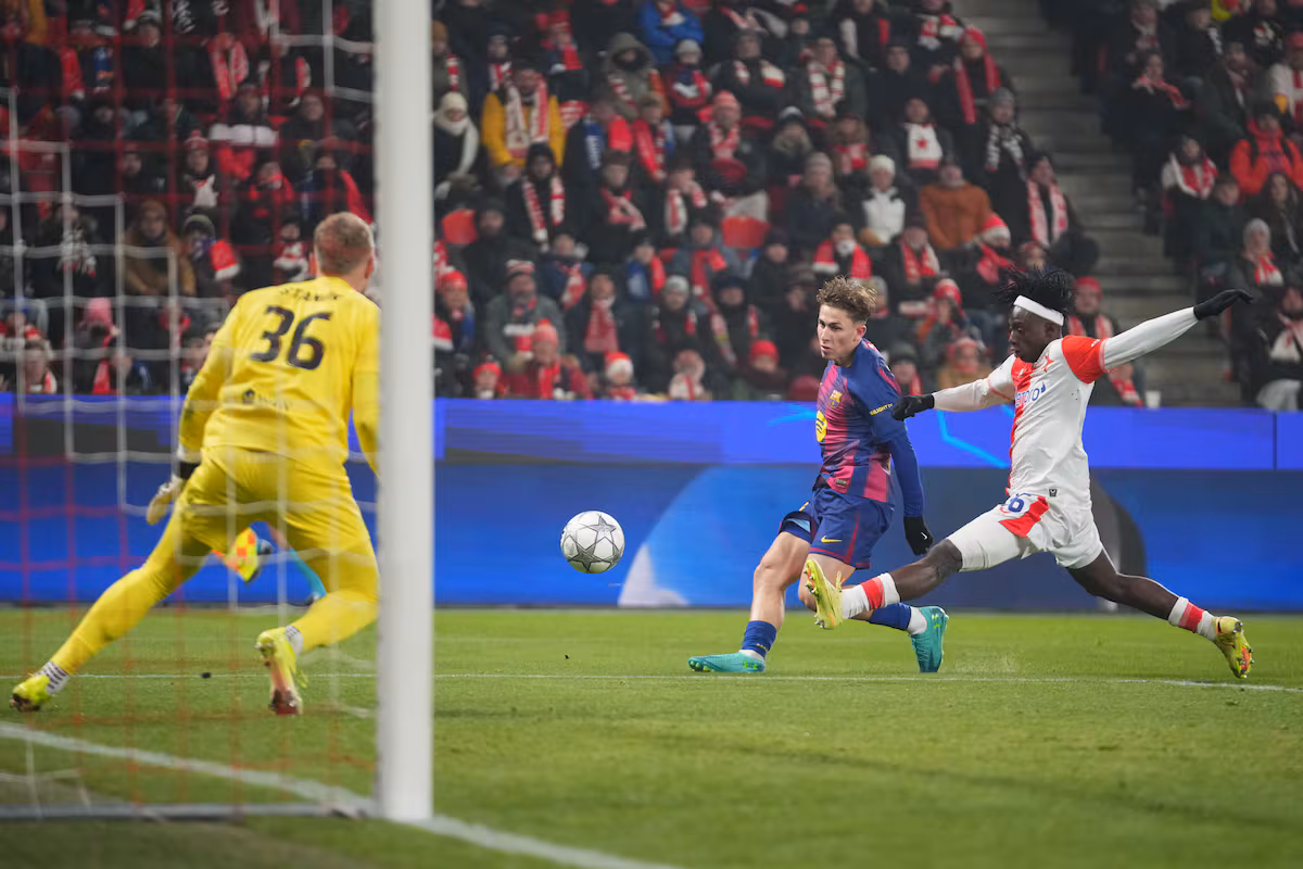 Le Barça honore les buts contre le Slavia Prague