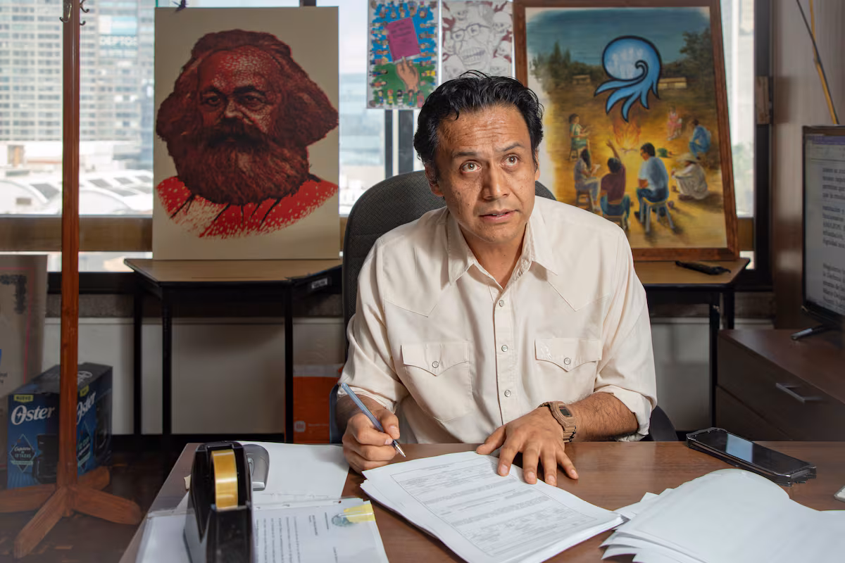 Marx Arriaga est réprimandé à Ciudad Juárez après son retour à l'université locale
