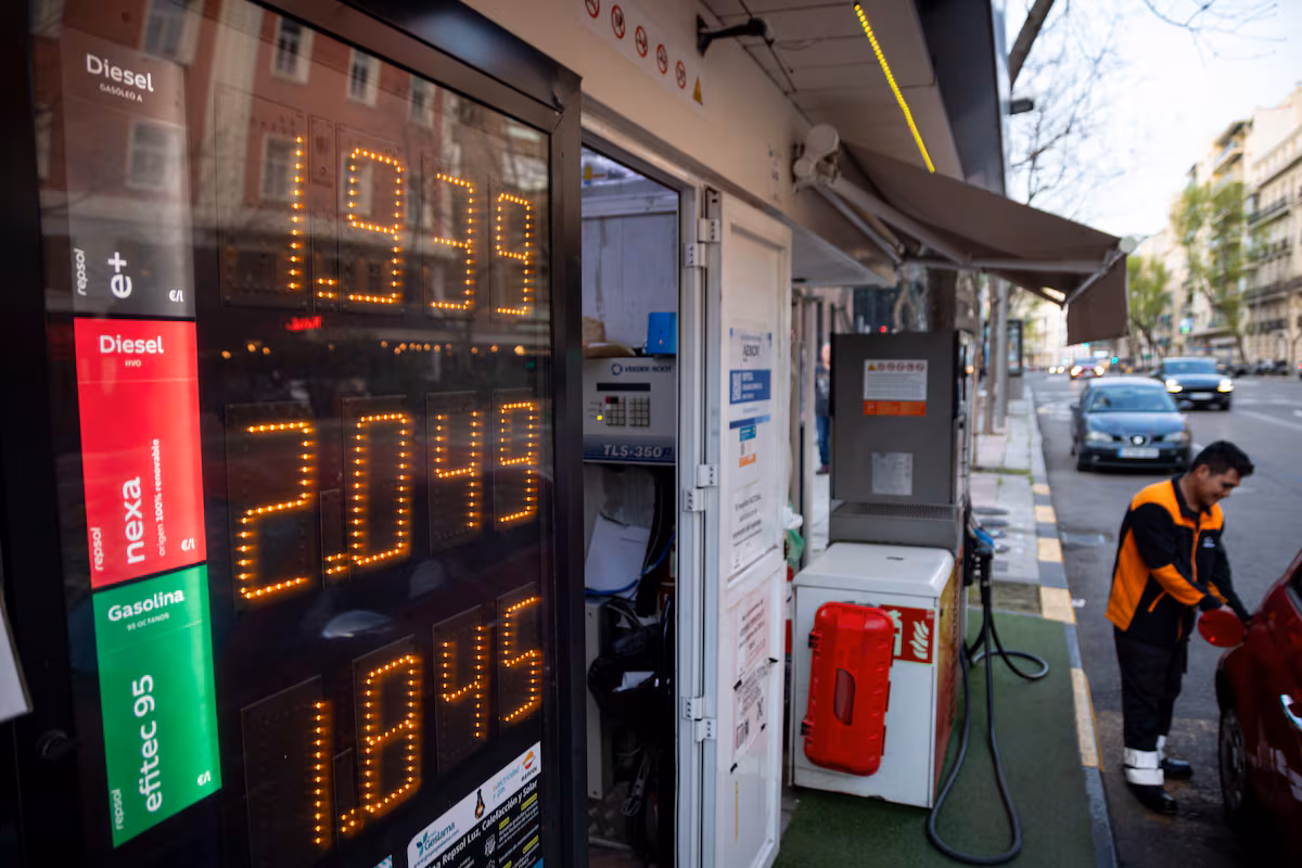 Le Gouvernement abaisse la TVA sur l'essence, le diesel, l'électricité et le gaz à 10% et prévoit une aide au carburant pour les professionnels