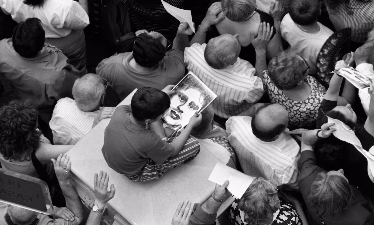 15 ans de tournée dans les salles de classe pour délégitimer la violence de l’ETA sans politiser la douleur : « Les éducateurs de victimes sont les témoins moraux du passé »