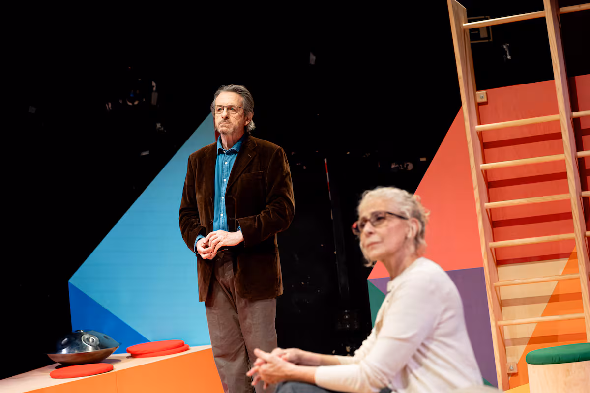 Montse Guallar et Ramon Madaula, grands-parents exceptionnels dans une comédie qui réfléchit sur les modèles éducatifs