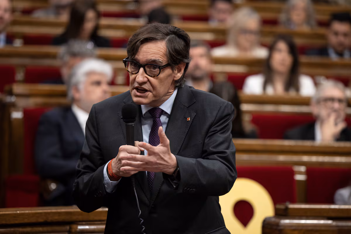 Salvador Illa défend le projet d'introduire les « mossos » dans les écoles mais affirme qu'il ne s'agit pas d'une « politique décidée »