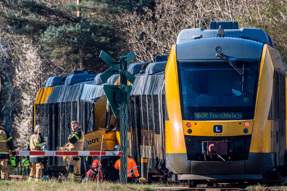Cinq blessés graves dans la collision de deux trains au Danemark