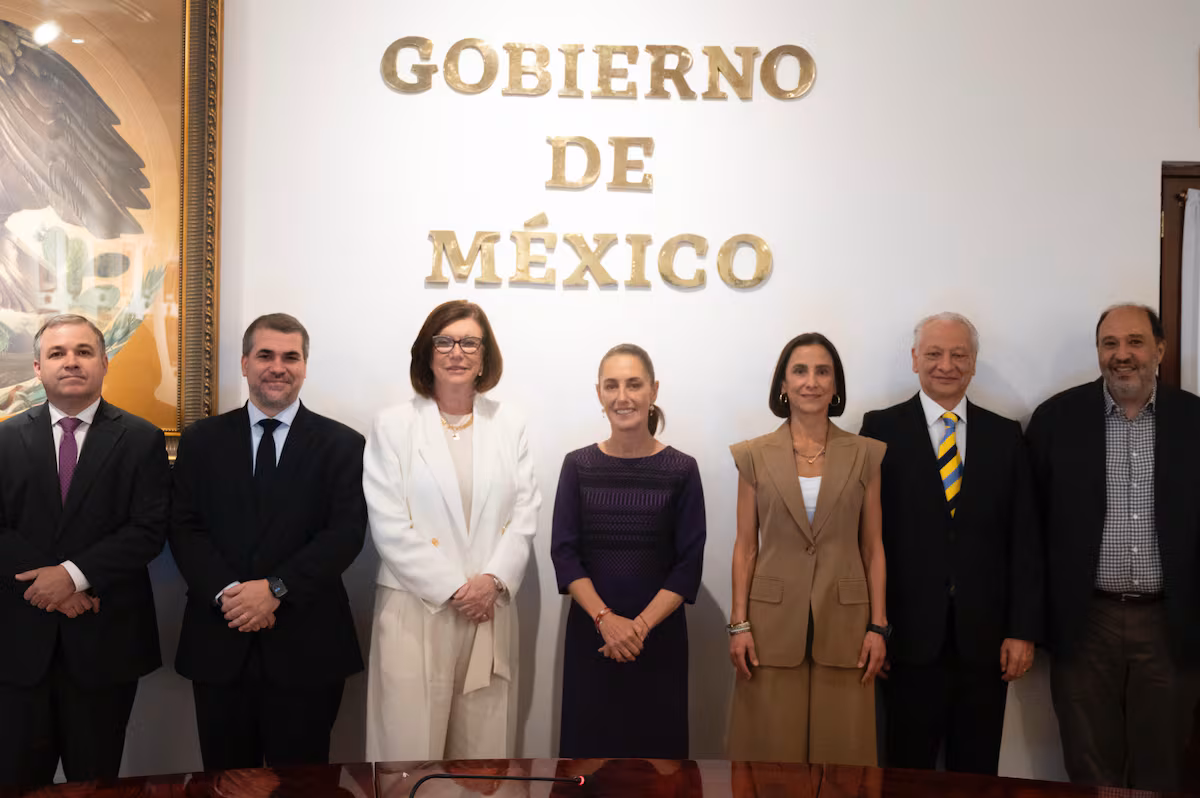 Sheinbaum rencontre le président de Petrobras pour établir un plan de collaboration avec Pemex