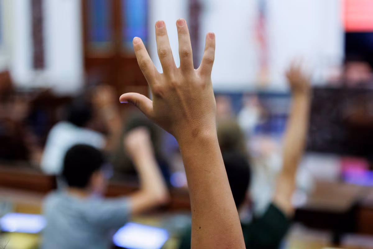 Un élève qui a signalé une agression sexuelle par un autre camarade de classe n'est pas allé en classe depuis deux mois : « Ils nous proposent de changer de classe ou de partir »