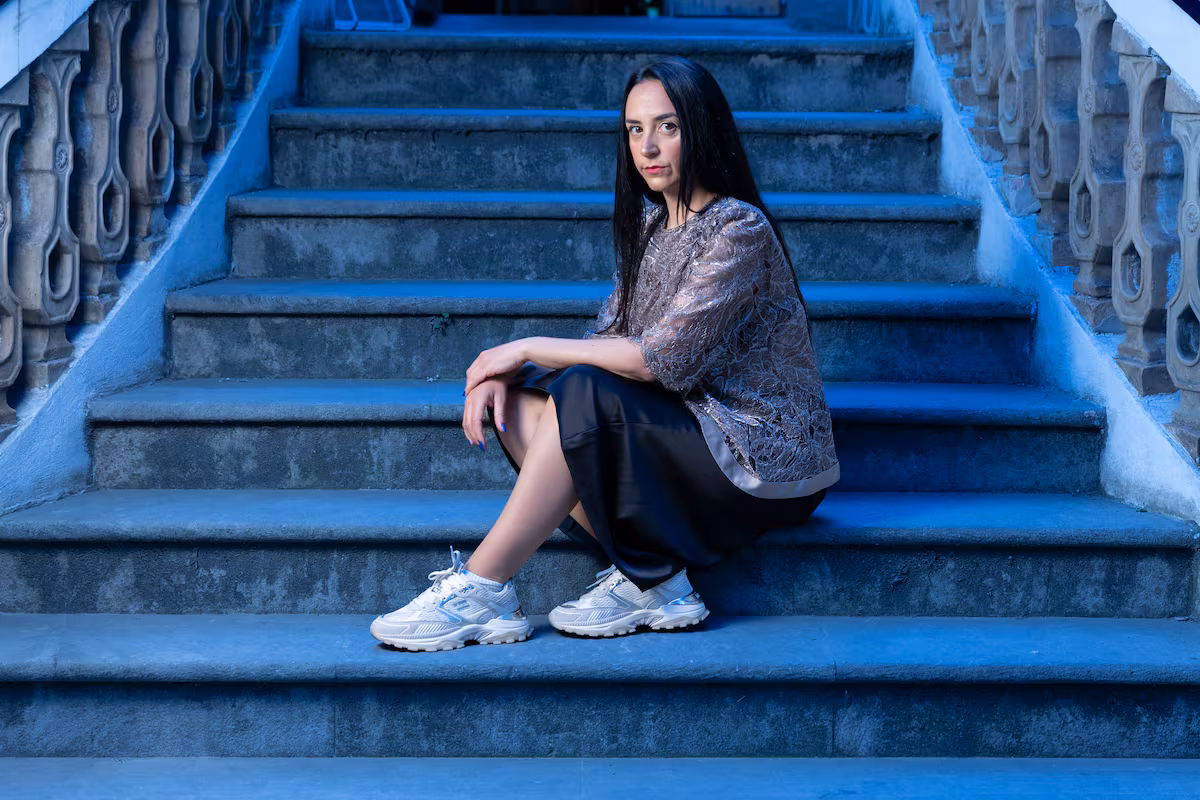 Alicia Álvarez Vaquero, essayiste : « Nous répétons 'Je suis mon pire ennemi', mais la racine de cet auto-sabotage est dans la famille »