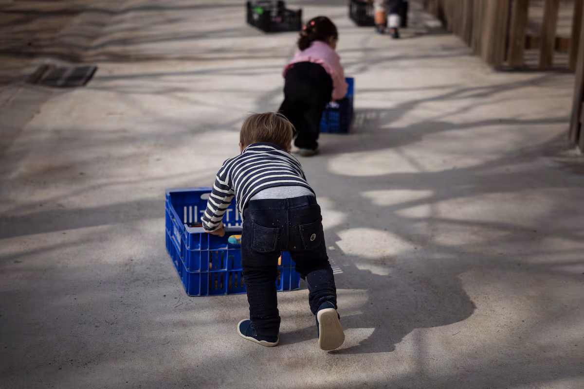 Endettés envers le cycle d’éducation de la petite enfance 0-3 ans
