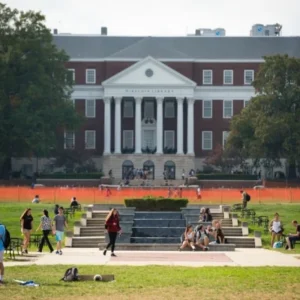 Le Maryland suspend un club de tennis en raison d'images racistes