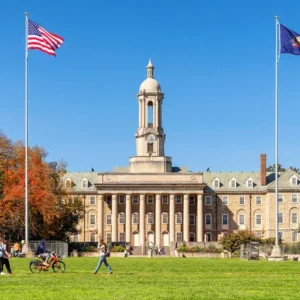 Accusations déposées en relation avec le réseau de drogue de la Penn State Fraternity