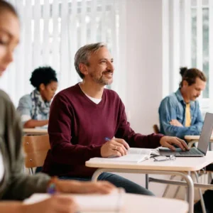 Les bénéfices inégaux du retour aux études universitaires