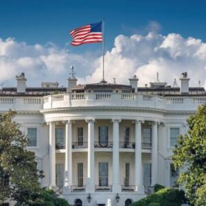 Le juge déclare que l'ordonnance anti-DEI de Trump pour les entrepreneurs peut être maintenue