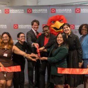 LaGuardia crée un centre pour les étudiants immigrants